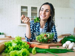10 Makanan di Malam Hari untuk Diet yang Tidak Bikin Gemuk dan Padat Gizi