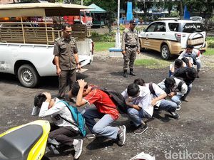 Pol PP Probolinggo Jaring 20 Siswa Bolos Sekolah