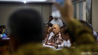Menteri Koperasi dan Usaha Kecil Menengah (Menkop UKM) Teten Masduki menghadiri rapat bersama Komite IV DPD RI.