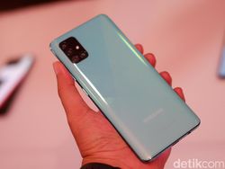 Menggenggam Galaxy A51, Ponsel Fitur Lengkap Rp 4 Jutaan
