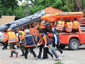 Polisi dan Forkopimda Lamongan Dirikan 4 Posko Tanggap Bencana