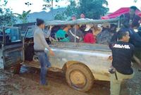 Saat Land Rover Tua Diandalkan untuk Bantu Korban Bencana Bogor