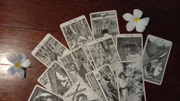 Ramalan Zodiak Tarot Libra