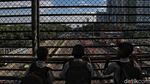 Mengintip Keindahan Jakarta Bermandi Cahaya di Musim Hujan
