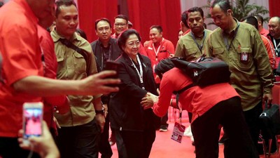 Melihat Lagi Aksi Prananda Prabowo di Rakernas PDIP
