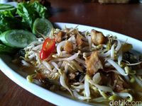 Ponyo : Raos Pisan! Ngaliwet Plus Gurame Cabe-cabean