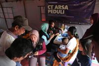 CT ARSA Foundation Buat Dapur Umum-Posko Medis Bantu Korban Longsor Sukajaya