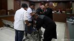 Lagi, Kivlan Zen Batuk-batuk Saat Bacakan Eksepsi