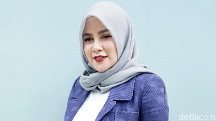 Olla Ramlan saat ditemui di studio Trans TV.