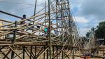 Warga Lebak Gotong Royong Bangun Jembatan Darurat Pascabanjir