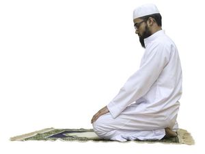 Bacaan Duduk di Antara Dua Sujud, Lengkap dengan Artinya