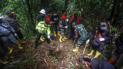 Antisipasi Longsor, TNI-Polri Tertibkan Tambang Ilegal di Bogor