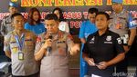 Ekspresi Ratu Keraton Agung Sejagat Saat Berbaju Tahanan