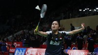 Michelle Li kembali memenangi babak kedua dengan skor 21-15.