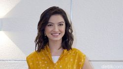 Potret Raline Shah Presiden Jomlo Baru Gantikan Luna Maya