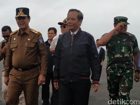 Mahfud: Patroli di Perairan Natuna Ditingkatkan