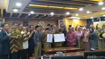 F-PKS DPR Ajukan Hak Interpelasi Kenaikan Iuran BPJS Kesehatan F-PKS DPR Ajukan Hak Interpelasi Kenaikan Iuran BPJS Kesehatan