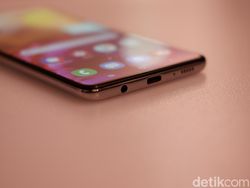 Wujud Galaxy A71, Berdesain Tipis Punya Jeroan Gahar