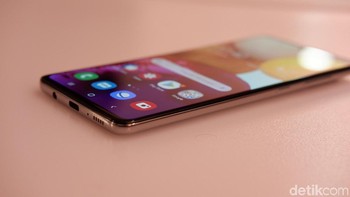 Dapur pacunya Snapdragon 730G yang dipadukan dengan RAM 8 GB. Foto: Adi Fida Rahman/detikINET