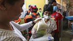 Proses Evakuasi Warga Terdampak Taal Volcano Terus Berlangsung