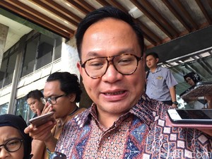 Komisi VI DPR dan Wamen BUMN Rapat Malam-malam, Bahas Apa?
