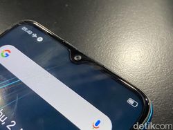 Penampakan Realme 5i dan Buds Air yang Siap Goda Kantong