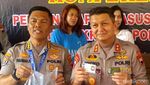 Ekspresi Ratu Keraton Agung Sejagat Saat Berbaju Tahanan