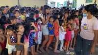 Dilansir dari CNN Indonesia, Badan Penanggulangan Bencana Filipina mencatat lebih dari 30.400 warga di Batangas dan Provinsi Cavite, Filipina, dievakuasi terkait aktivitas Taal Volcano yang meningkat. AP Photo/Bullit Marquez.