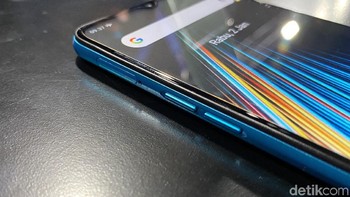 Ponsel ini dibekali Snapdragon 665. Foto: Adi Fida Rahman/detikINET