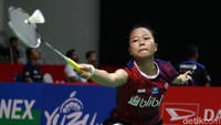 Fitriani belum berhasil mengatasi perlawanan pebulu tangkis asal China Han Yue.