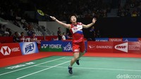 Yamaguchi merebut gim kedua dengan skor 21-15.