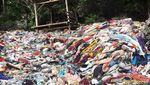 Jorok! Sampah Kain Penuhi Pantai Wisata di Polman
