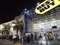 Hingar Bingar Peluncuran Windows 7, OS Favorit yang Kini Tamat