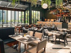 Greyhound Cafe Senopati, Santap Kuliner Thailand dengan Nuansa Kekinian