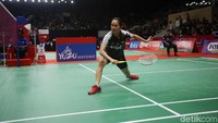 Di babak pertama Ruselli Hartawan kalah dengan skor 14-21.