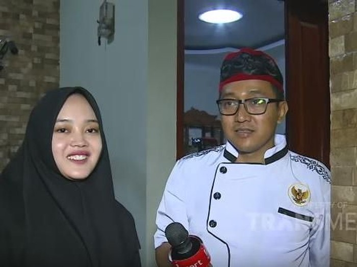 putri delina