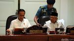 Jokowi Kumpulkan Menteri Bahas UU Omnibus Law