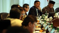 Para menteri juga diminta Jokowi segera membuat batas waktu dan menginventarisasi masalah.