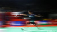 Di nomor tunggal, Vito tak kuasa membendung unggulan kelima Viktor Axelsen asal Denmark. 