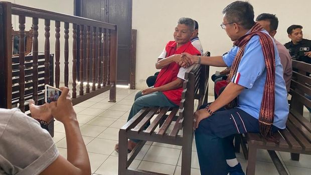 Kakek Samirin Pungut Sisa Getah Karet Rp 17 Ribu Dihukum 2 Bulan Penjara, Adilkah?