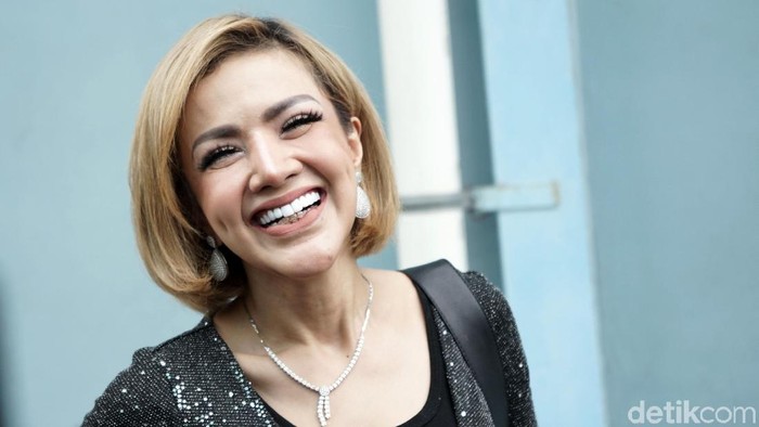 Barbie Kumalasari saat ditemui di studio Trans TV.