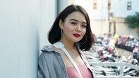 Senyuman manis Wika Salim. Foto: Noel/detikFoto