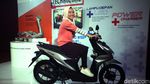Senyum Menawan Honda Hijabers