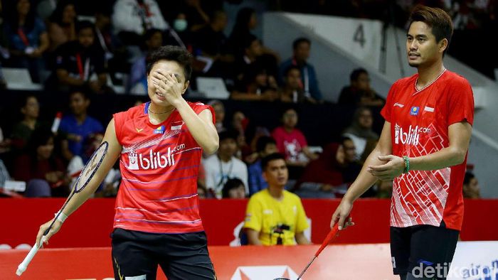 Langkah Tontowi/Apriyani Terhenti di Indonesia Masters 2020 Ganda campuran Tontowi Ahmad/Apriyani Rahayu ditumbangkan wakil Inggris Chris Adcock/Gabriel Adcock. Tontowi/Apriyani takluk dua gim langsung 9-21, 12-21.