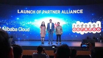 Alibaba Cloud mengumumkan kerja sama strategis dengan dua perusahaan telekomunikasi Indonesia, yakni Telkom dan Indosat Ooredoo. Kolaborasi ini merupakan salah satu upaya perusahaan data center itu untuk ikut serta dalam pengembangan transformasi digital di Indonesia.