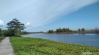 Wisata Karang Tirta berada di Desa Sukaresik, Kecamatan Sidamulih, Kabupaten Pangandaran atau terletak diantara perjalanan Pangandaran menuju wisata Citumang.  (Faizal Amiruddin/detikcom)