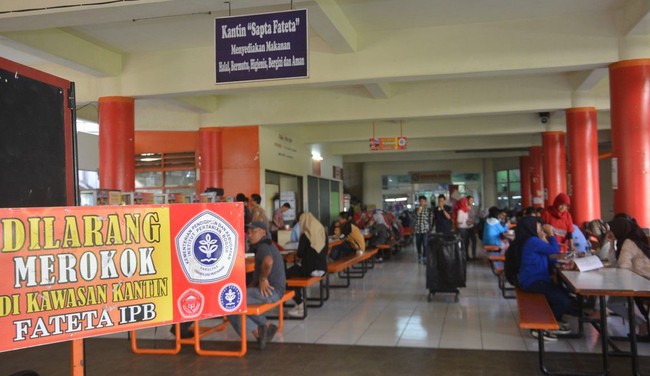 Asyiknya! Bisa Nongkrong dengan Banyak Pilihan Makanan Berharga Murah