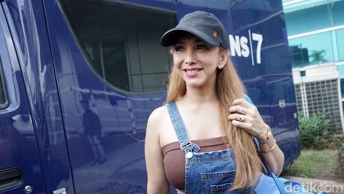Kiki Fatmala saat ditemui di studio Trans TV.