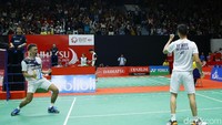 Ekspresi kemenangan Fajar/Rian.
