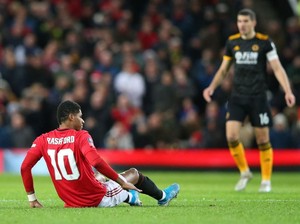 Dear Solskjaer, Kok Rashford Tak Langsung Ditarik Usai Cedera?
